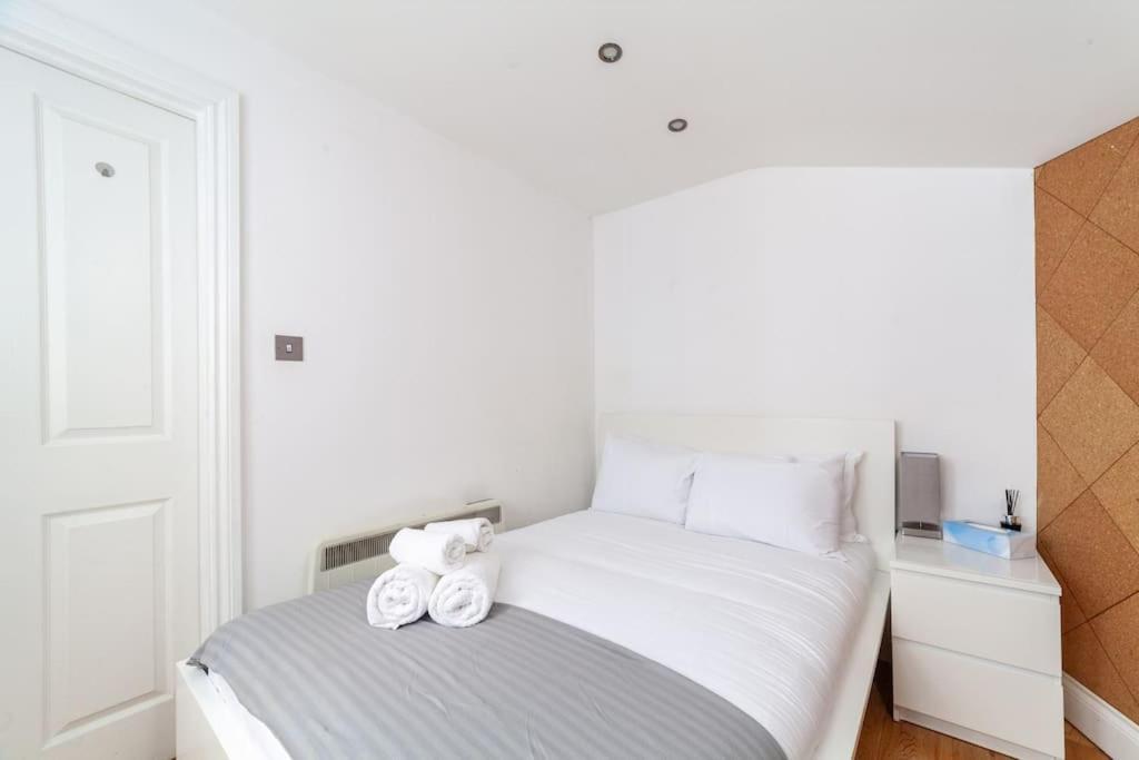Spacious Retreat 2-Bed In Popular Camden Town London Exterior foto