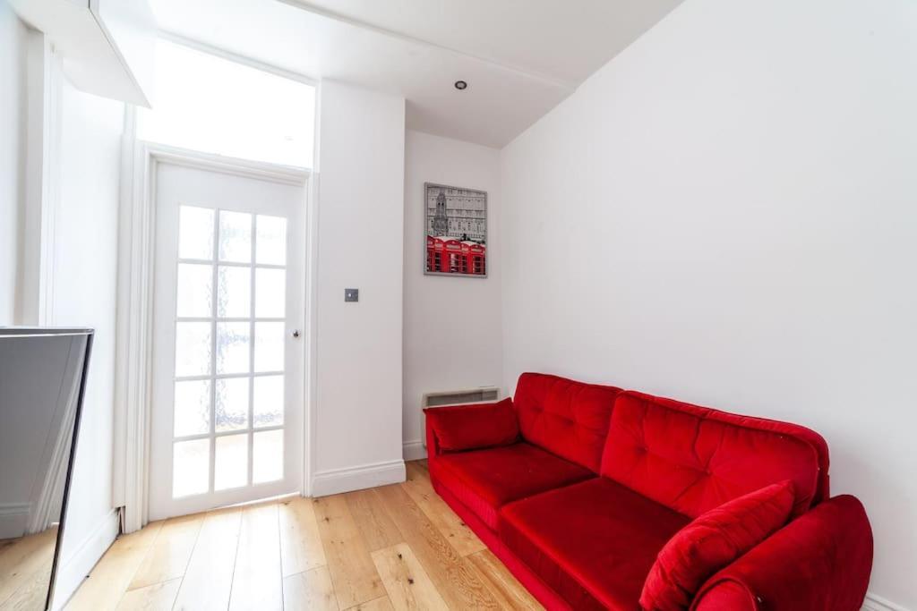 Spacious Retreat 2-Bed In Popular Camden Town London Exterior foto